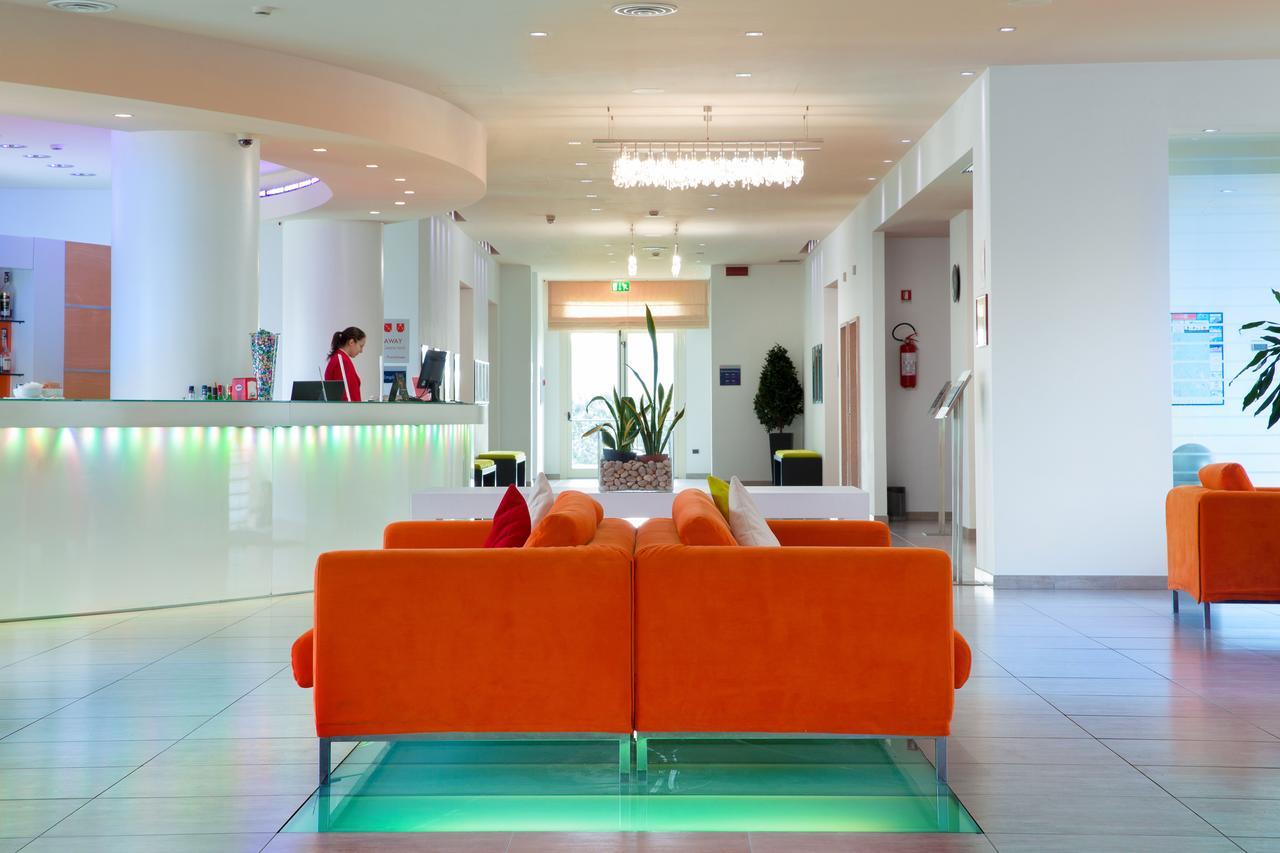 Una Hotels Cesena Nord Extérieur photo