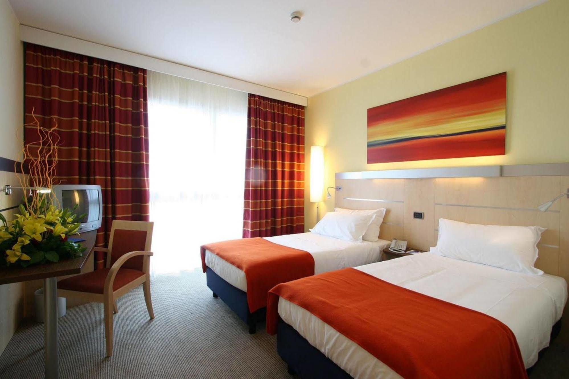 Una Hotels Cesena Nord Chambre photo