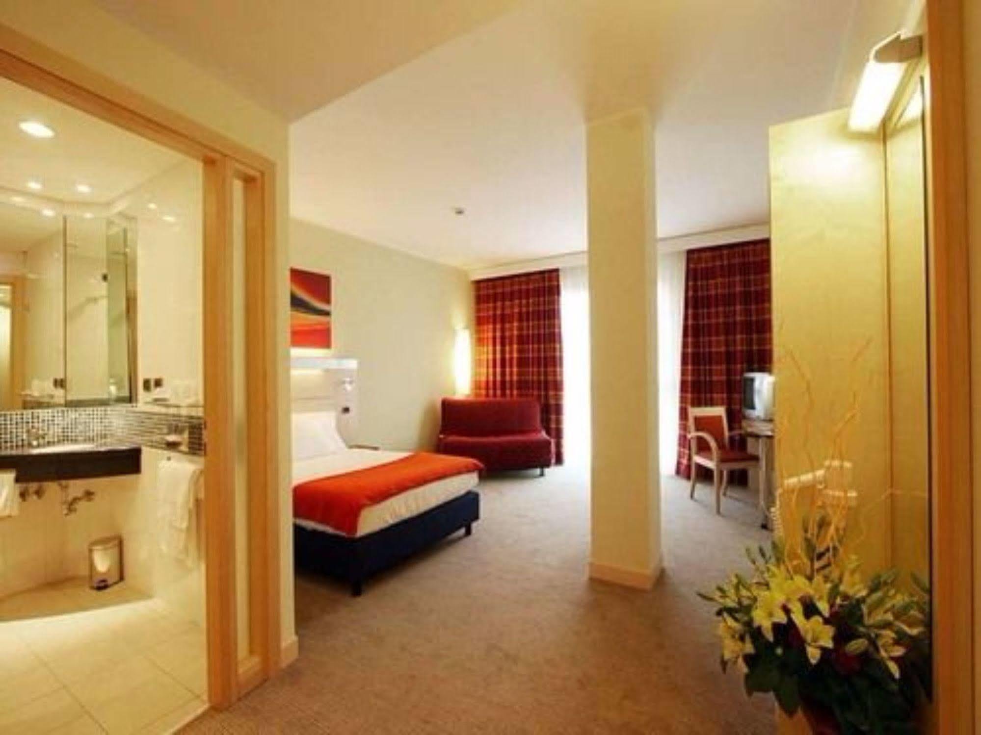 Una Hotels Cesena Nord Extérieur photo