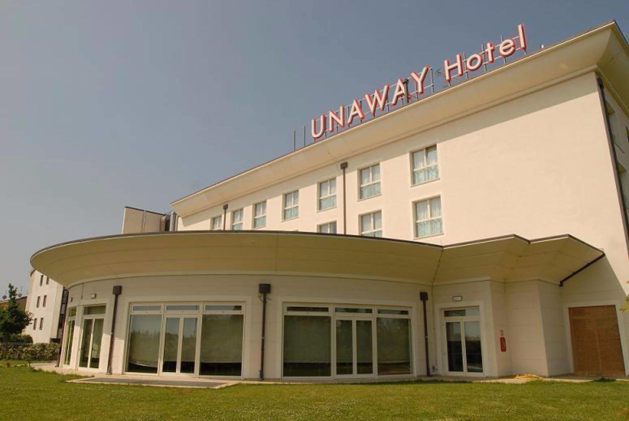 Hotel Unaway Cesena Nord Extérieur photo